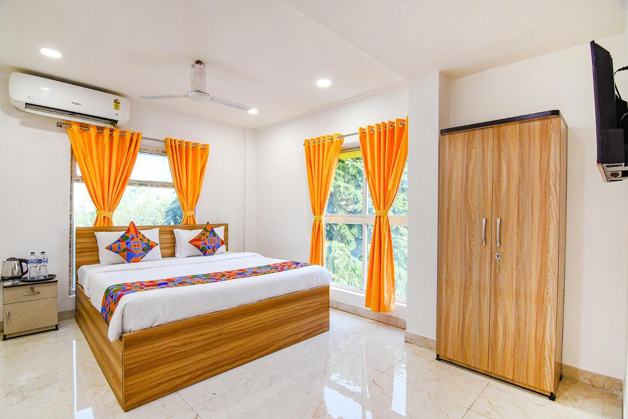 Fabhotel Grand Hazra Inn - Nr Ballygunge Station Calcutta  Esterno foto
