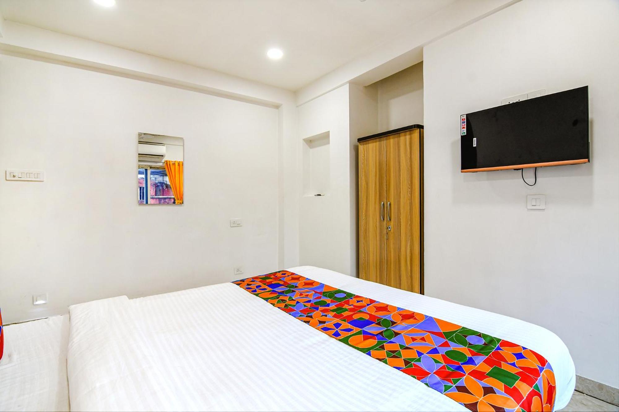 Fabhotel Grand Hazra Inn - Nr Ballygunge Station Calcutta  Esterno foto